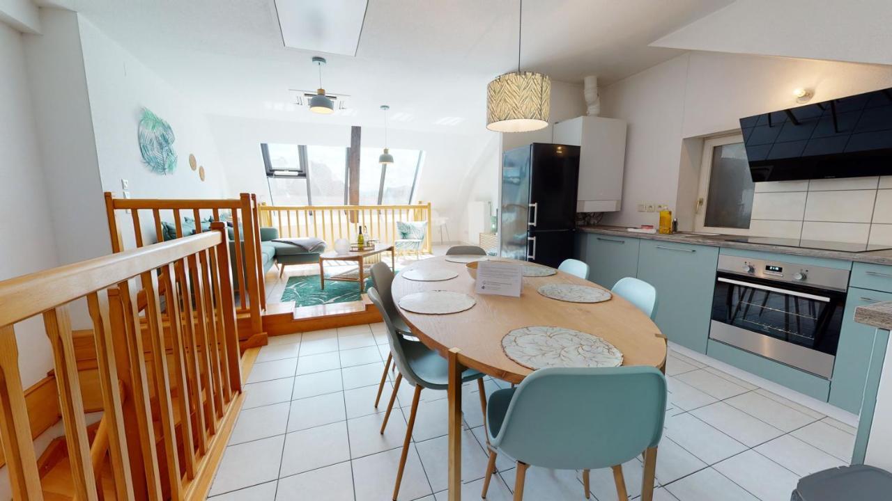 Appartamento Duplex Des Dominicains - 1 Parking Gratuit - Hypercentre 6 Personnes Colmar Esterno foto