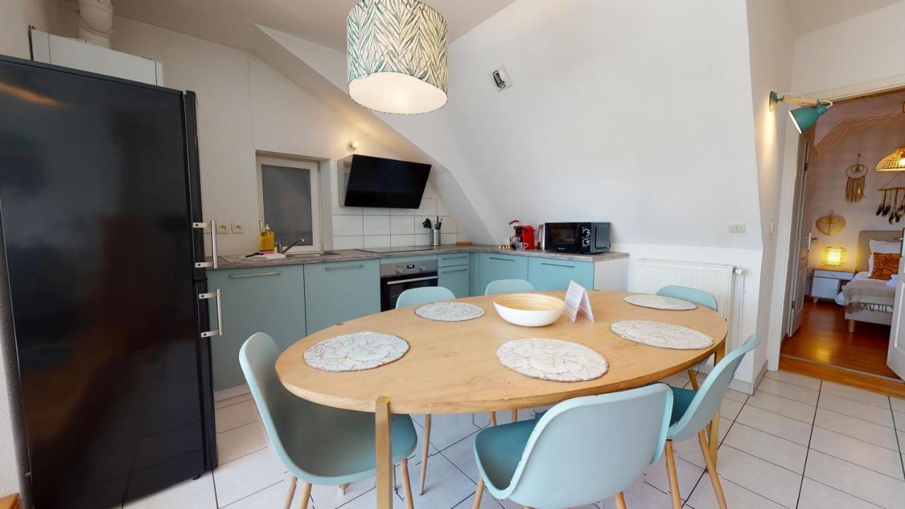 Appartamento Duplex Des Dominicains - 1 Parking Gratuit - Hypercentre 6 Personnes Colmar Esterno foto